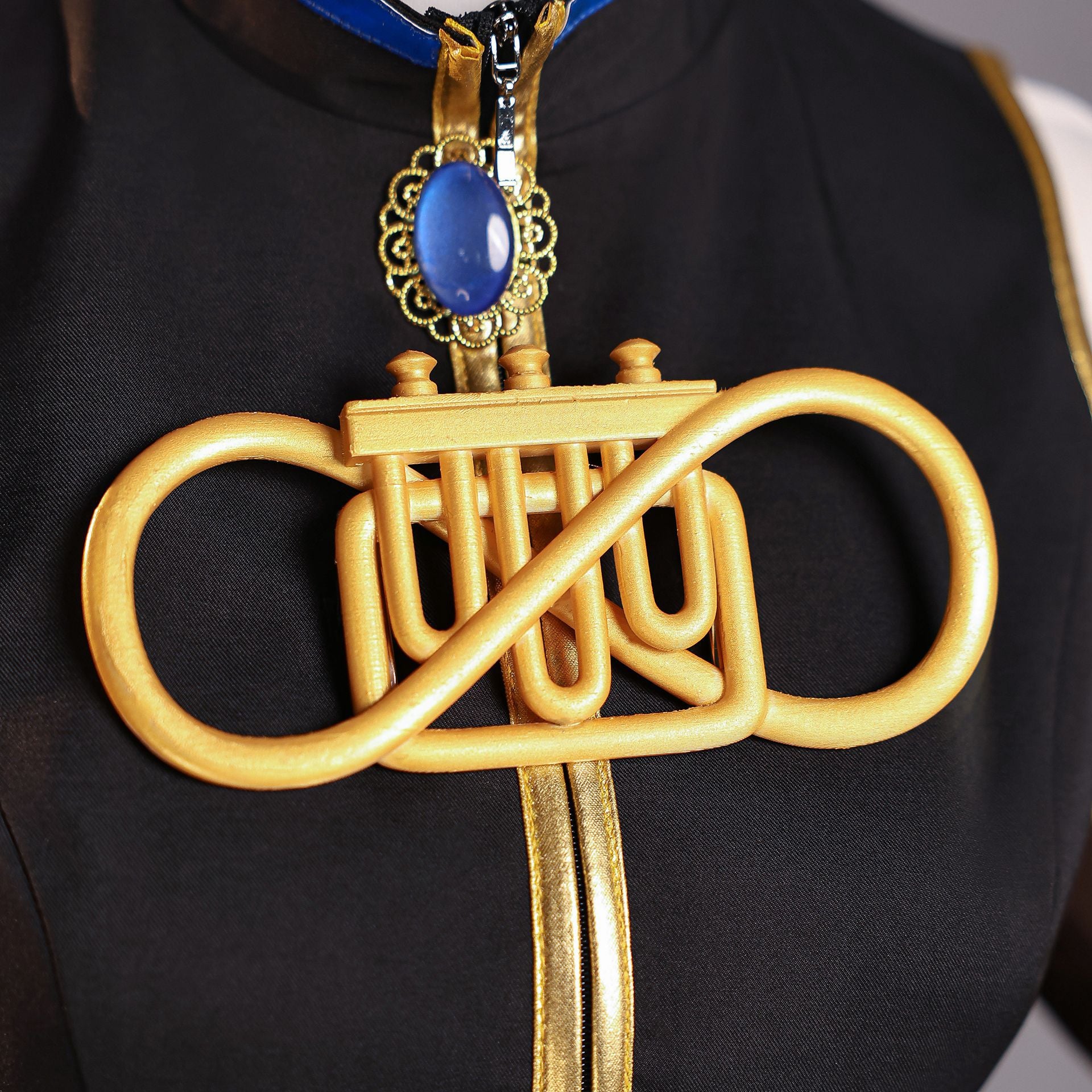 Megurine Luka cosplay full costume front view from Vocaloid anime
