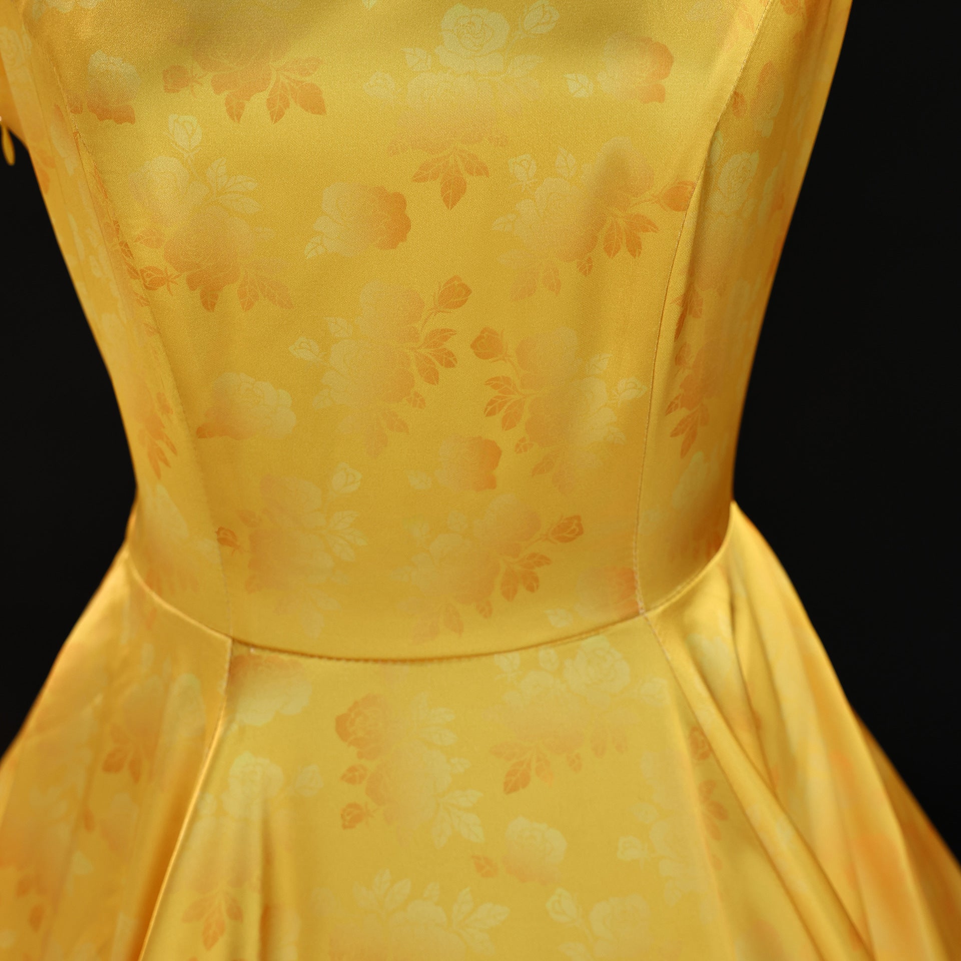 NEATMOA Judy Hopps Zootopia 2 cosplay top details close-up